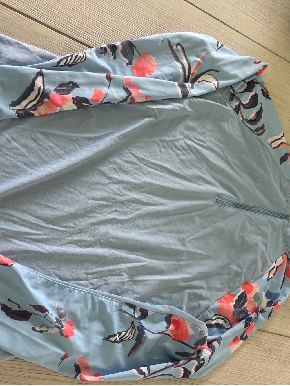Kastel Denmark equestrian sunshirt-Light Blue Floral . Small Like- new - Picture 2 of 4